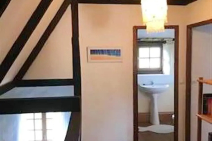 Room 9 of 17