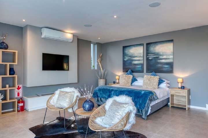 Room 3 of 62