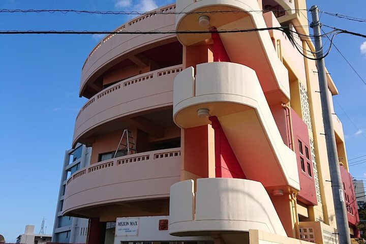 Kariyushi Condominium Mezon Max