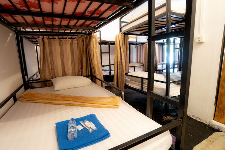 Room 34 of 62