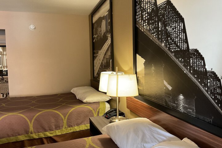 Double Accessible King Size Bed (7 of 25)