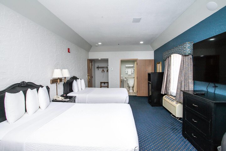 Room 40 of 175