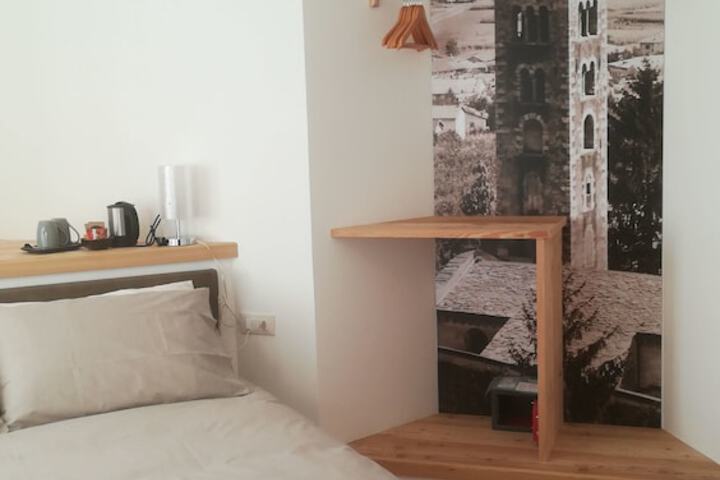 Room 6 of 58