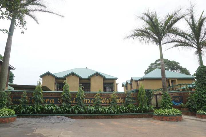 Hotel 41 of 42