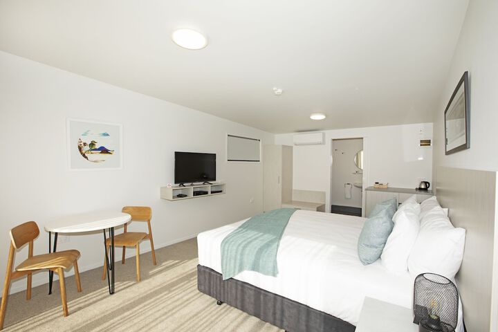 Room 4 of 56