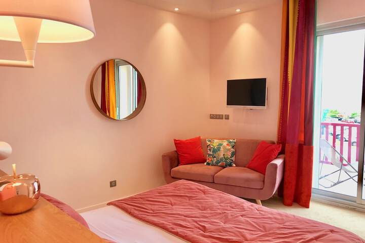 Room 55 of 177