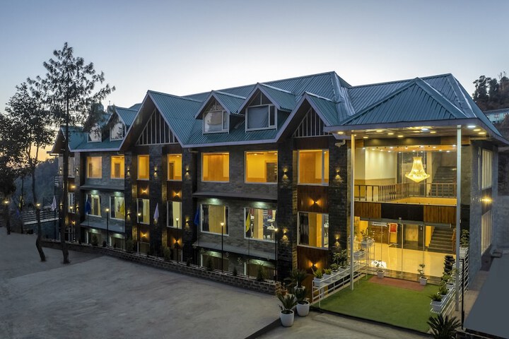 Sterling Shivalik Chail in Shimla