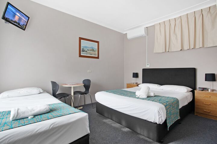 Room 6 of 20