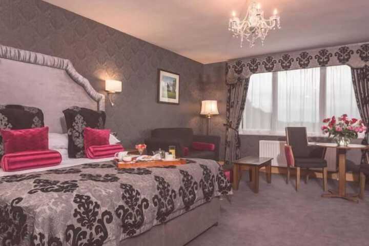 Room 4 of 34