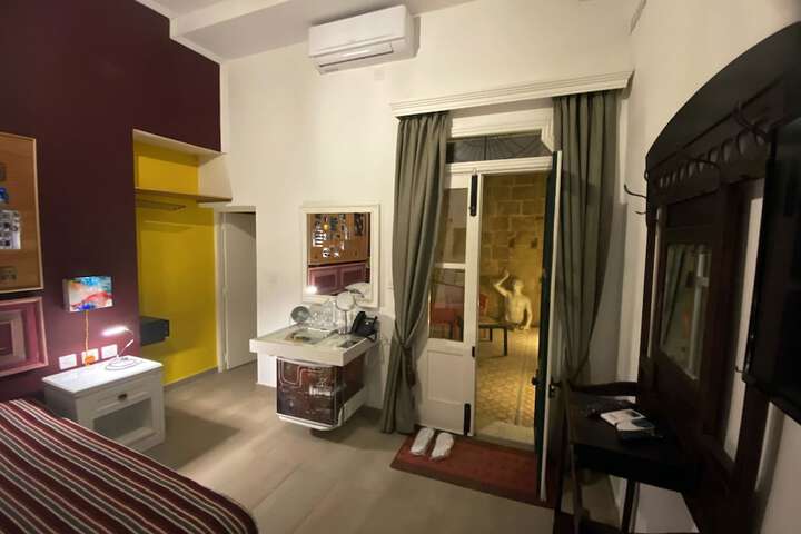 Room 8 of 58