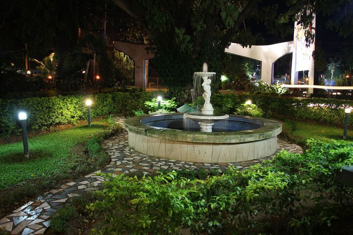 Hotel Exterior 45 of 45
