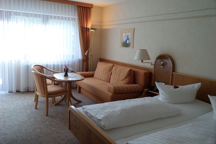 Room 5 of 43