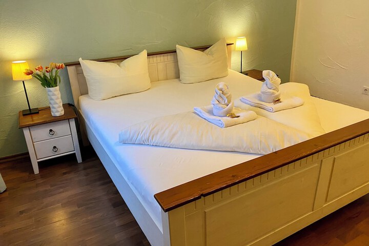Room 9 of 27