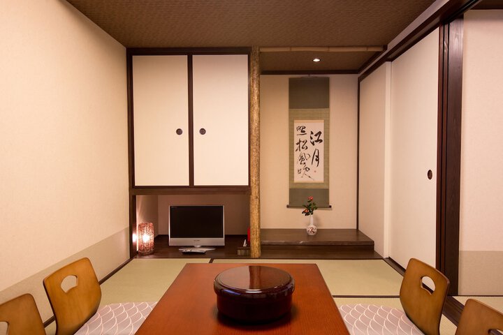 Room 11 of 67