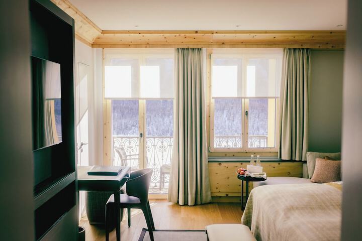 Room 107 of 208