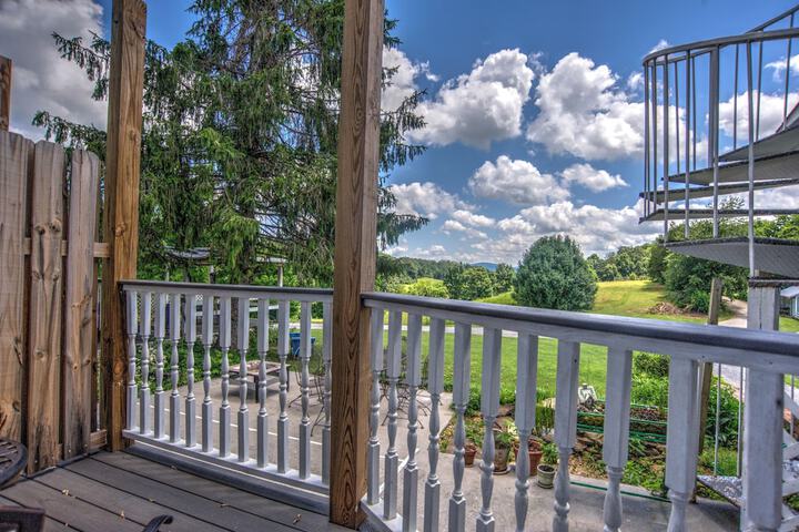 Terrace/Patio 96 of 96