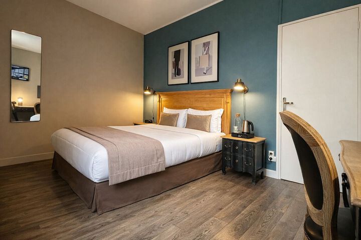 Room 32 of 75