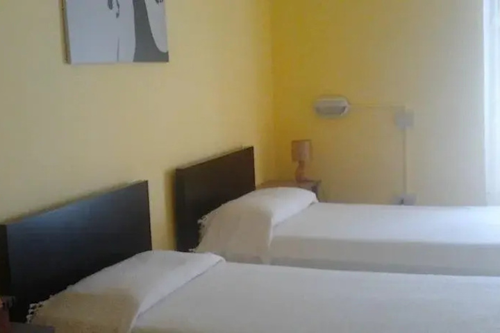 Room 2 of 24