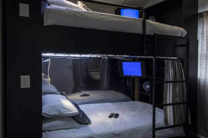 Room 12 of 40