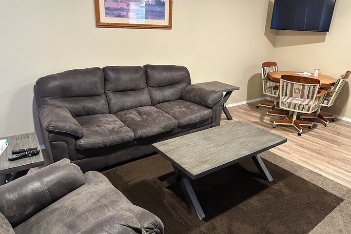 Room 15 of 35