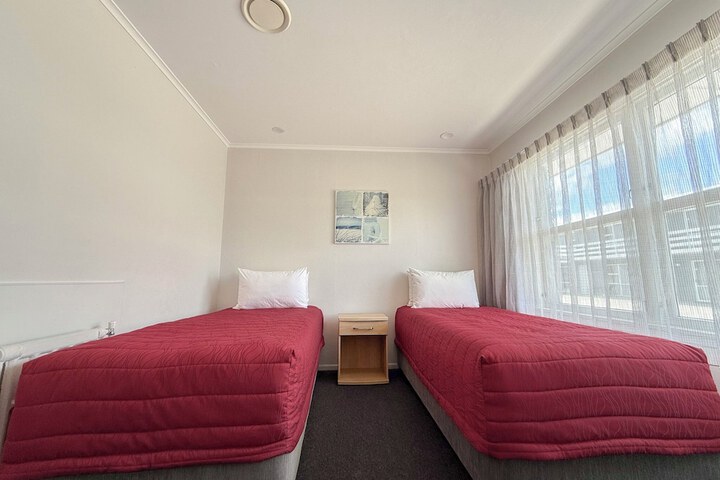 Room 18 of 92