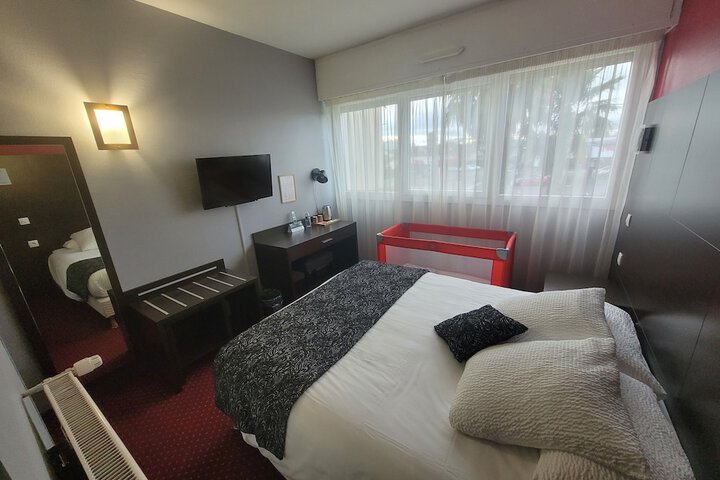 Room 10 of 45