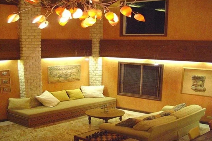 Room 9 of 20