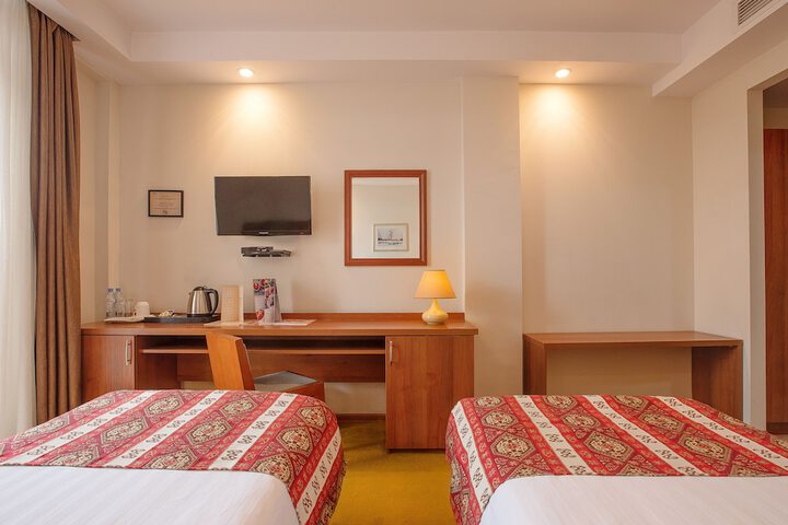 Room 17 of 79