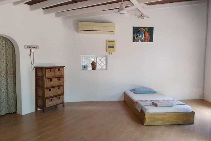Room 2 of 13