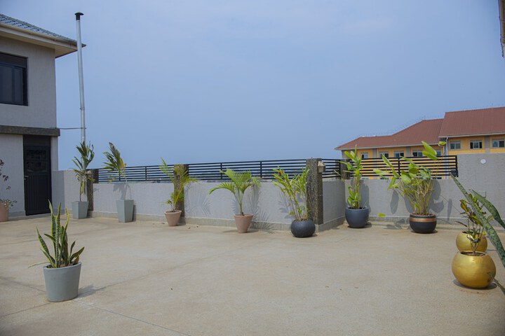 Terrace/Patio 7 of 9