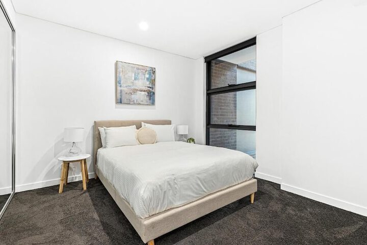Room 4 of 40