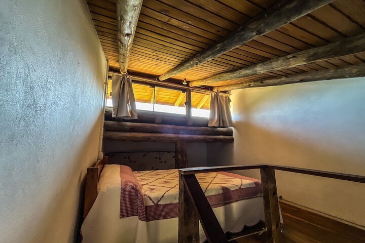 Room 6 of 50