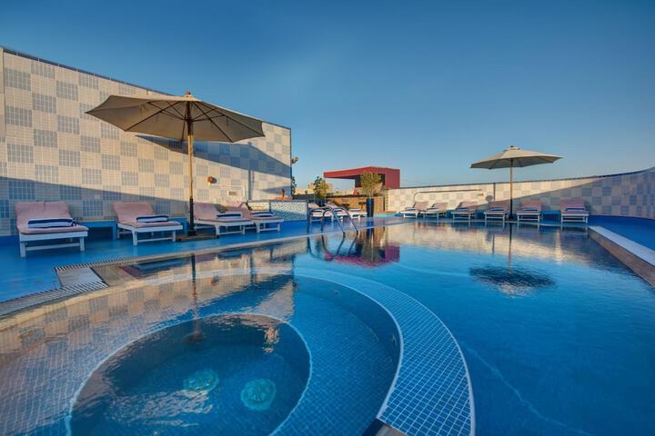 Pool 27 of 47