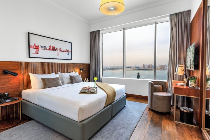 Room 18 of 52