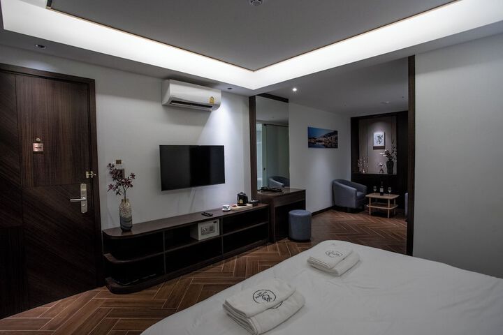 Room 17 of 91