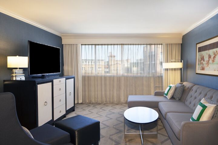 Room 15 of 92