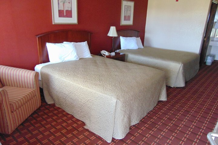 Room 7 of 19