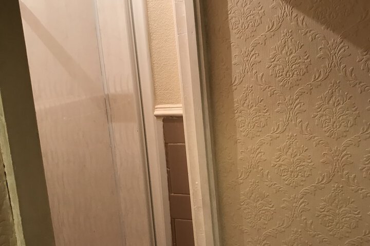 Room 40 of 48