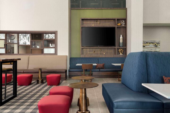 Hotel Interior 8 of 49