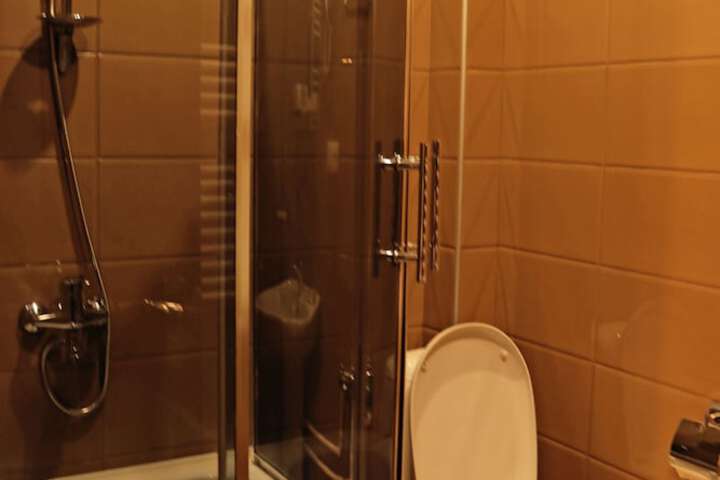 Room 43 of 71