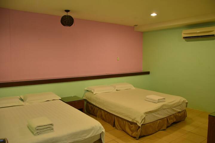 Room 9 of 56