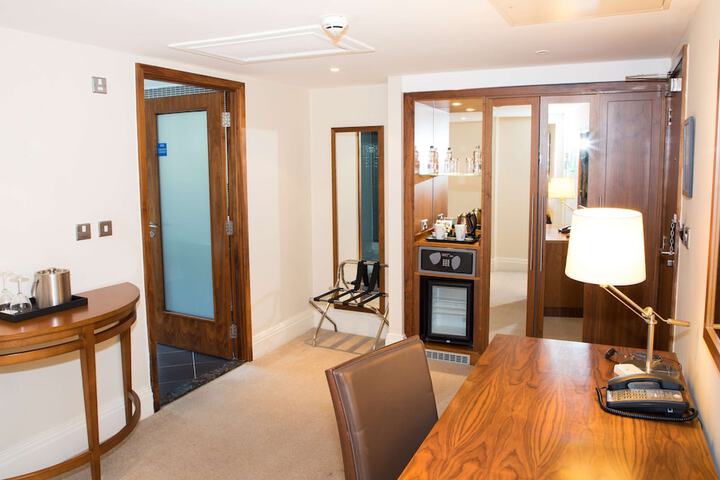 Room 20 of 40