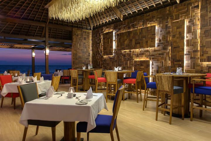 Dining Photos