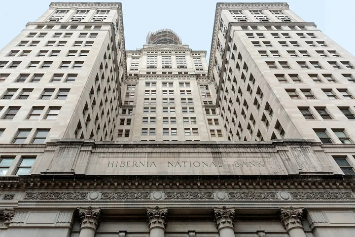 Exterior of Stay Alfred at Hibernia Tower