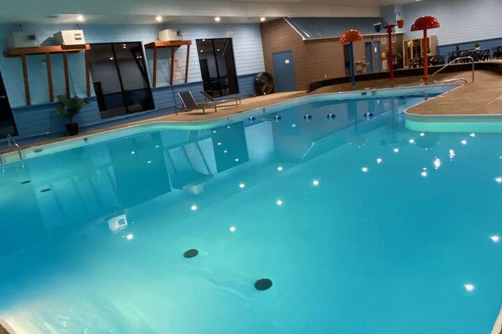 Pool 95 of 127