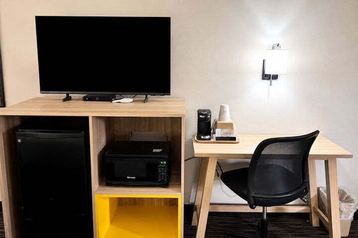 Room 35 of 44