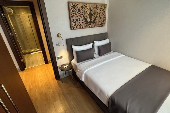 Room 21 of 129