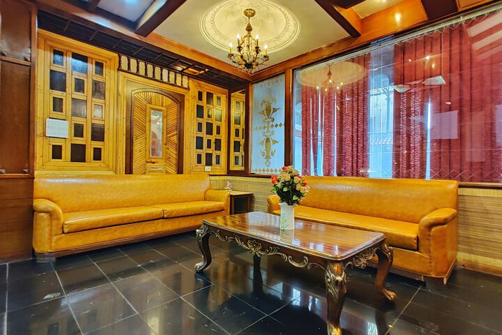 Hotel Interior 9 of 125