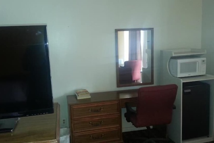 Room 16 of 22