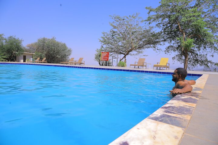 Pool 66 of 120